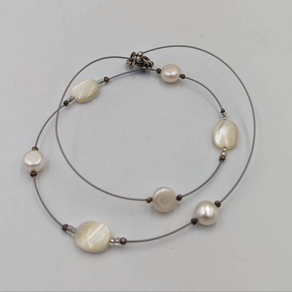 Silpada 925 mother of Pearl Freshwater Pearl floating necklace Guc - Picture 6 of 11